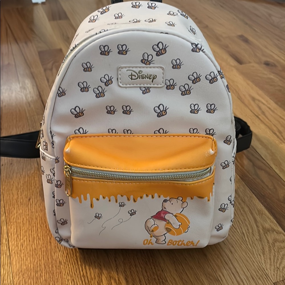Disney Winnie the Pooh Loungefly Backpack - Cream and Orange